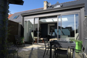 Jolie Maison Rénovée Exposée Sud avec Cour Fermée - ref 54